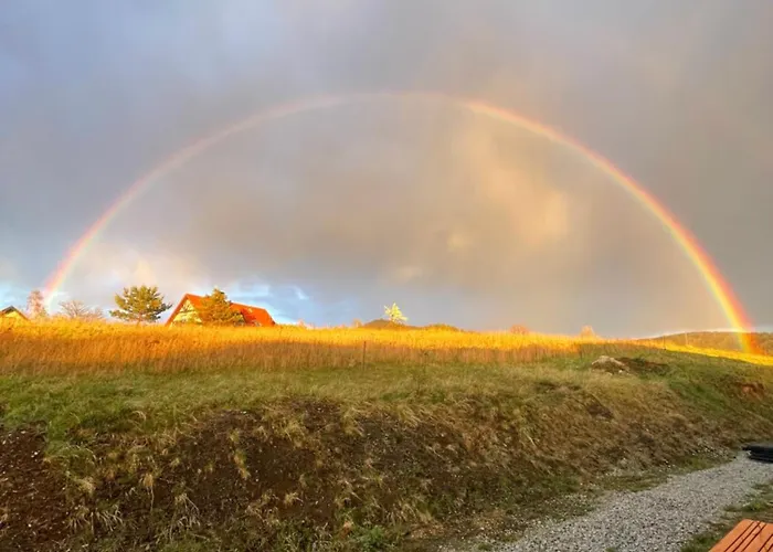 Sunny House Rekreacyjne Pod Sleza Dağ evi Sobótka